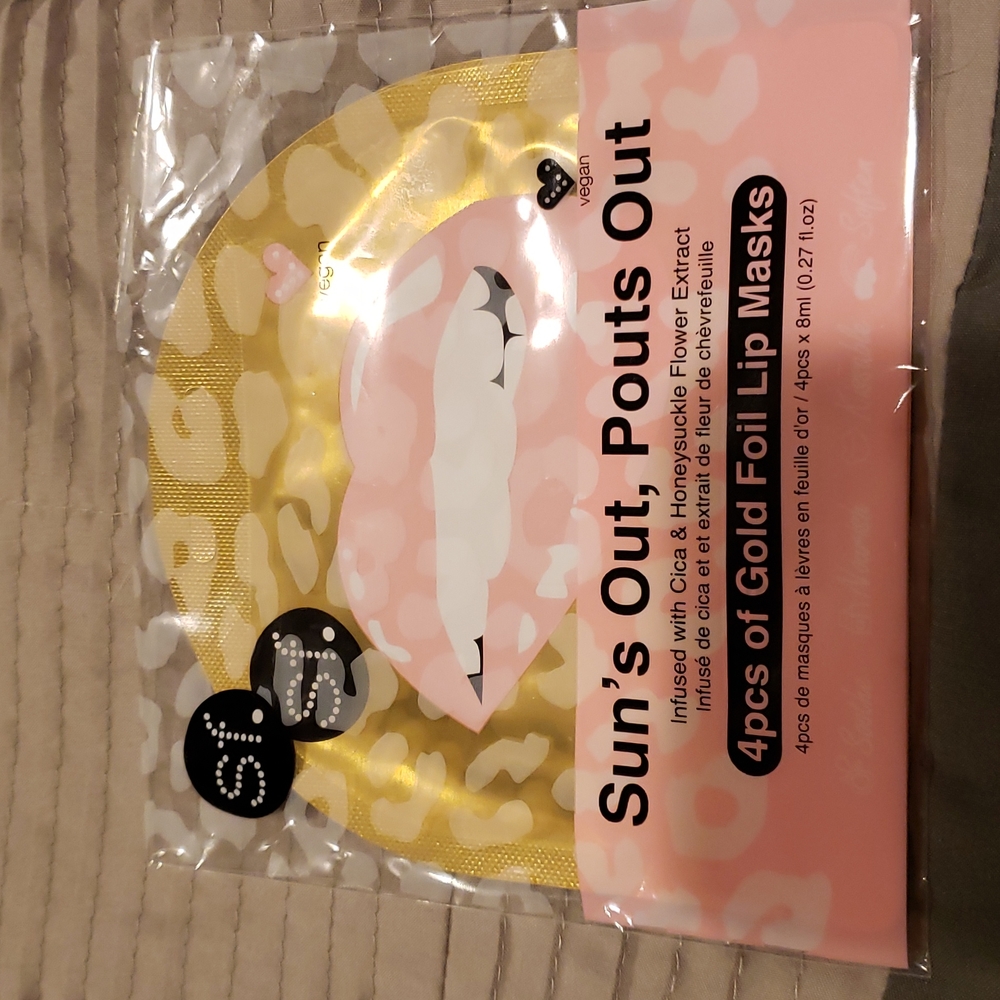 3pcs Gold foil lip mask